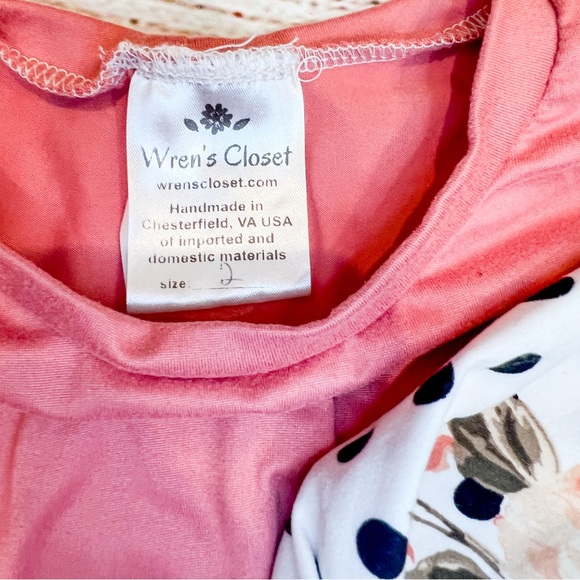 Wren’s Closet Baggy Tee Bundle - Picture 3 of 3